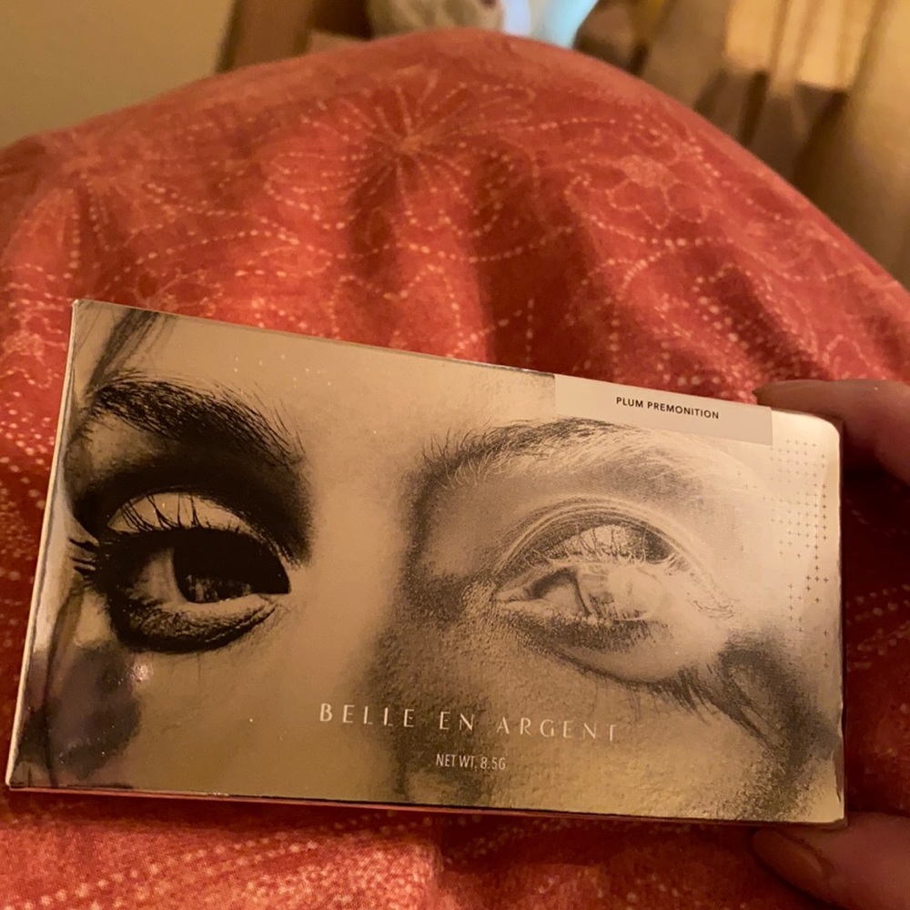 Belle En Argent eyeshadow